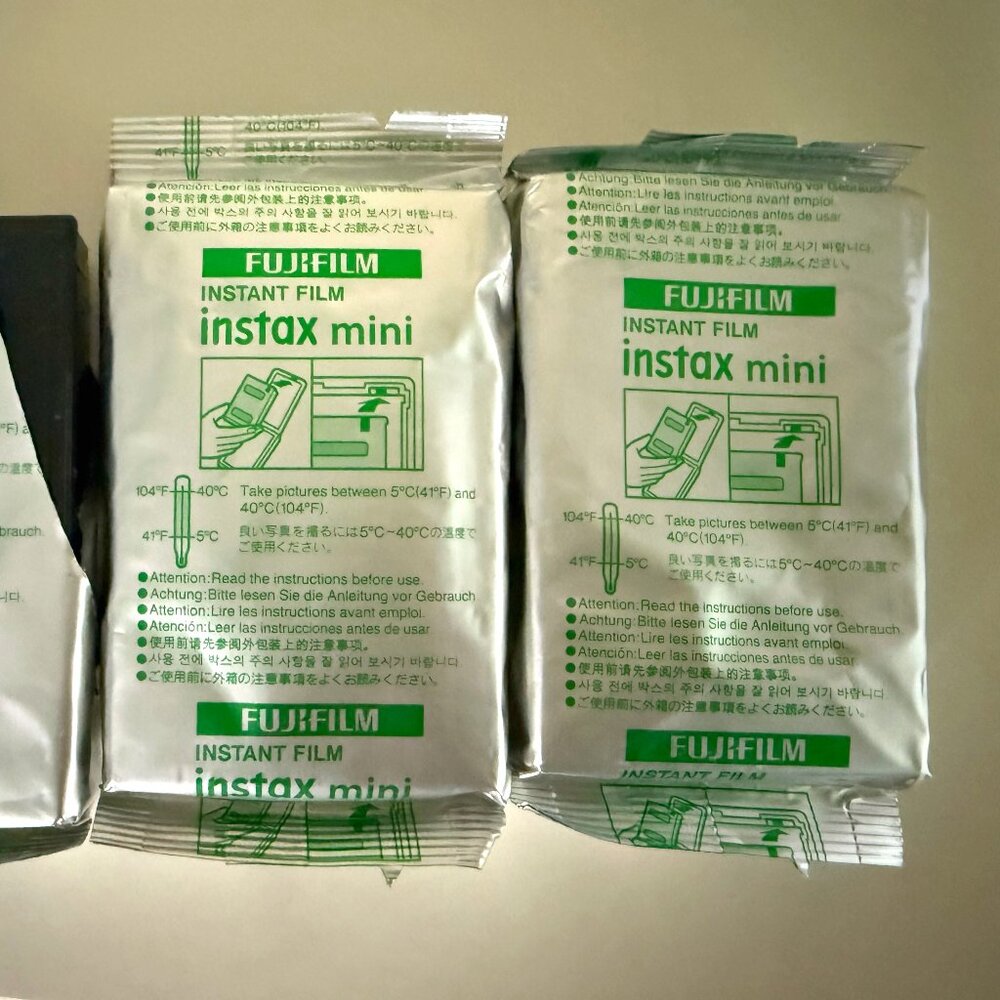 Unboxed 2 packs Fujifilm Instant Film Instax mini + 1 free